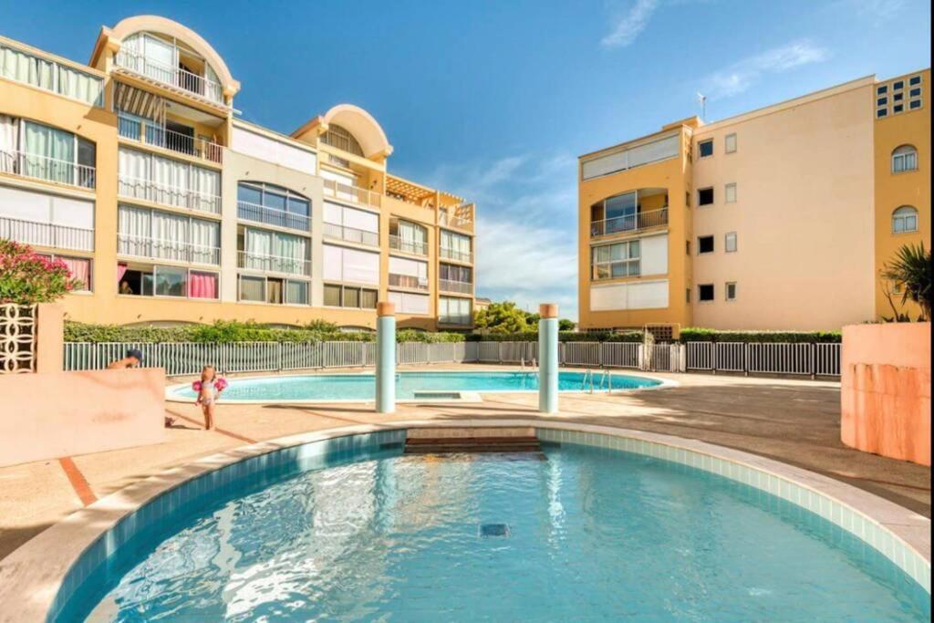 Residence Port Soleil Duplex T3 46 M2 Climatise Gruissan Bagian luar foto